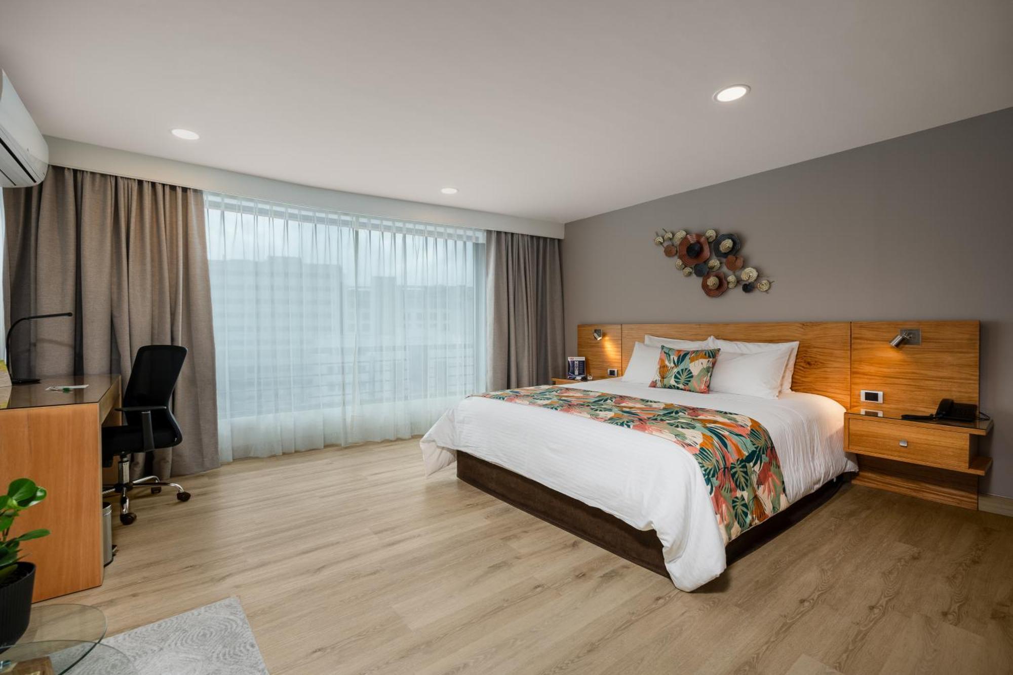 Leblon Suites Hotel Medellin Exterior photo