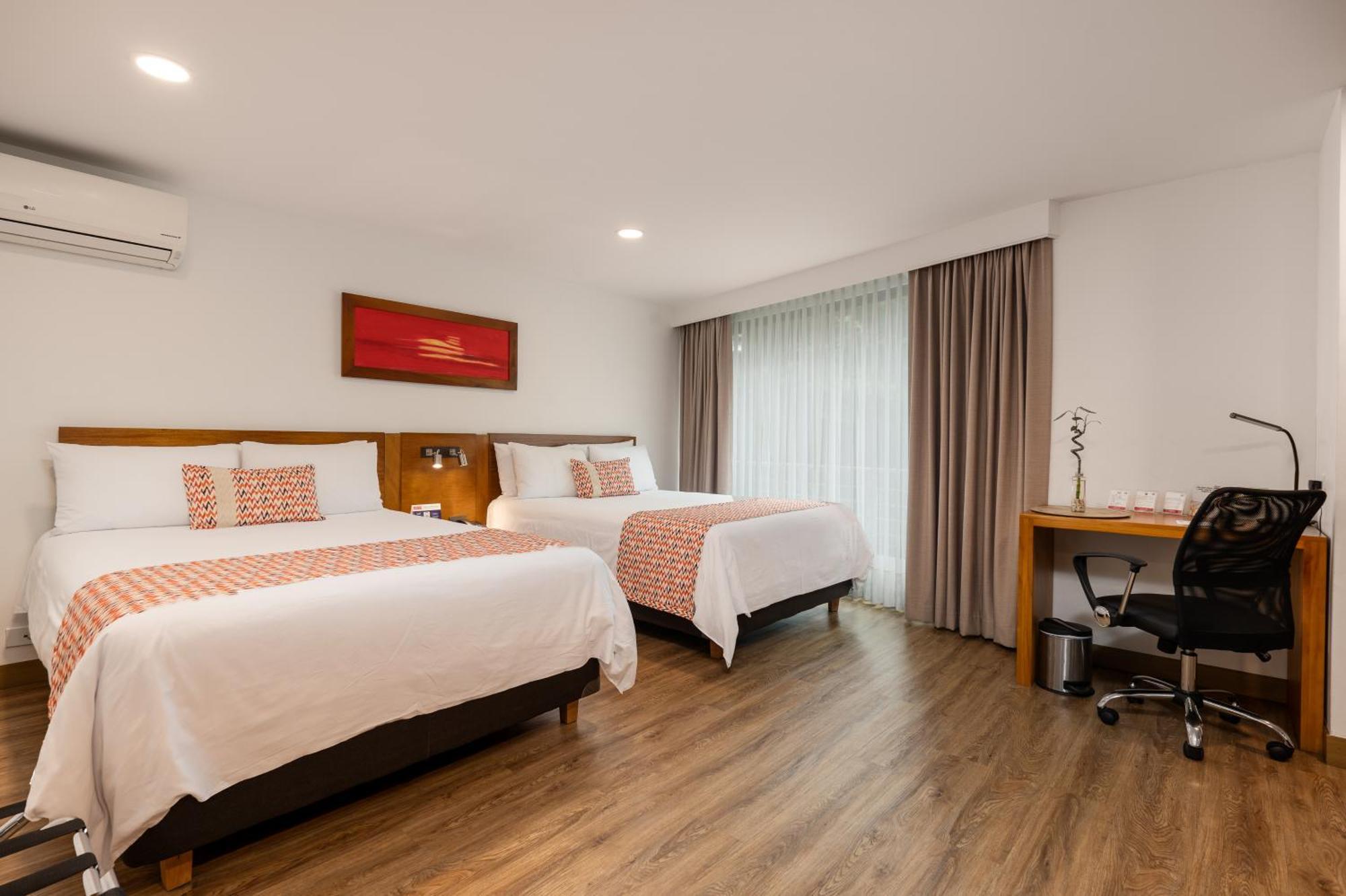 Leblon Suites Hotel Medellin Exterior photo