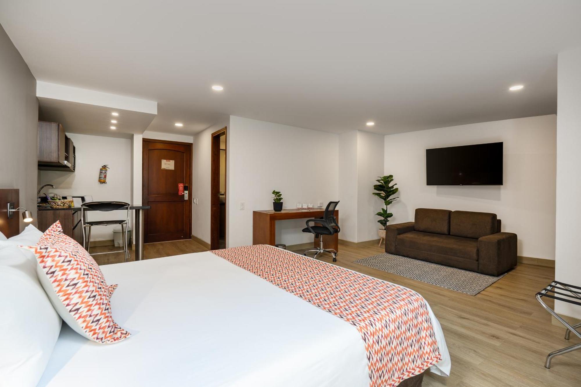 Leblon Suites Hotel Medellin Exterior photo