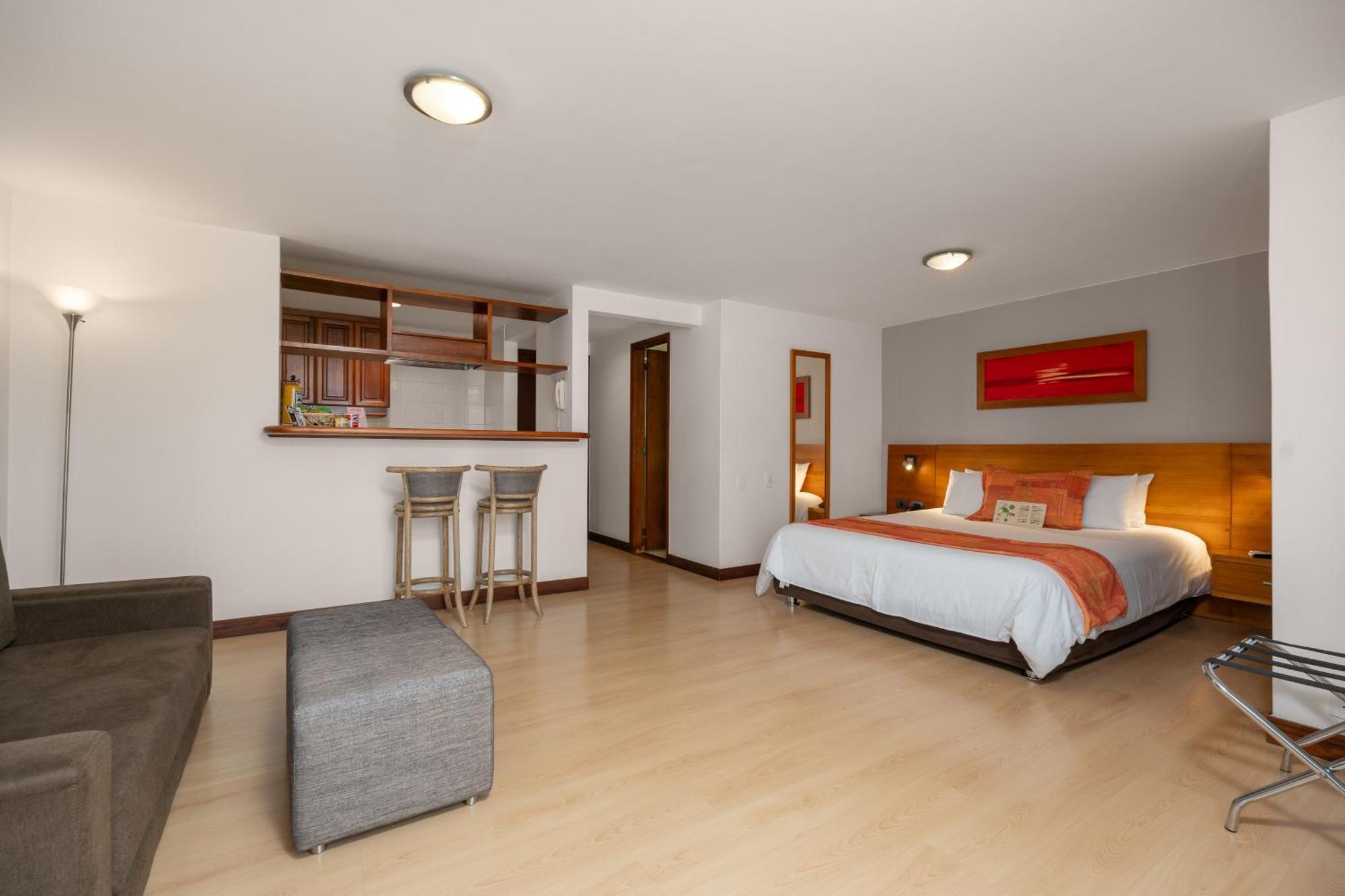 Leblon Suites Hotel Medellin Exterior photo